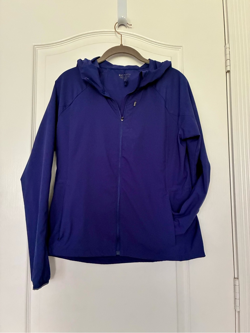 Women’s Athleta jacket blueberry XS